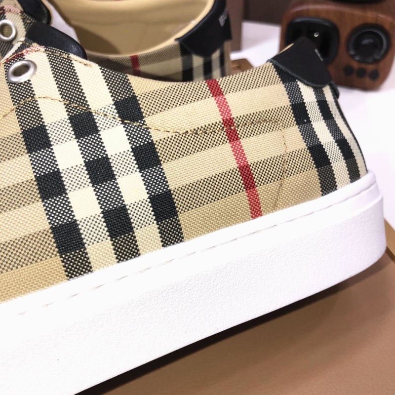 Burberry Sneakers